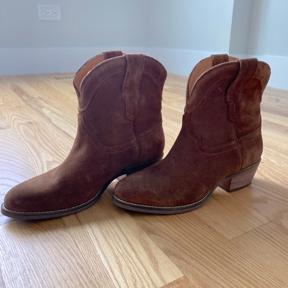Dingo Short cowboy boots!